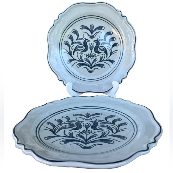 Vintage Rolf Tiemroth Norway Blue Birds Hand Painted Dinner Plate Set Signed 10” - Picture 2 of 11